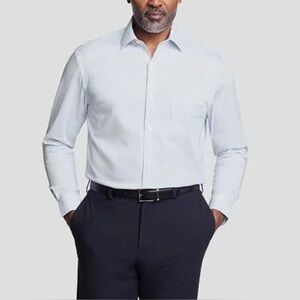 Men's Classic White Van Heusen Dress Shirt, size‎ 17.5 36-38